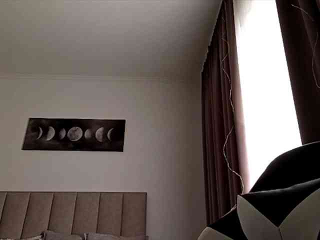 VioletteReeves webcam