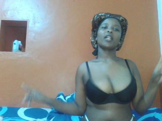 Shafcy Live Cam on BongaCams