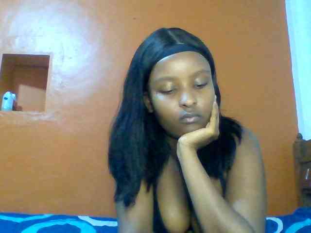 Shafcy Live Webcam on BongaCams
