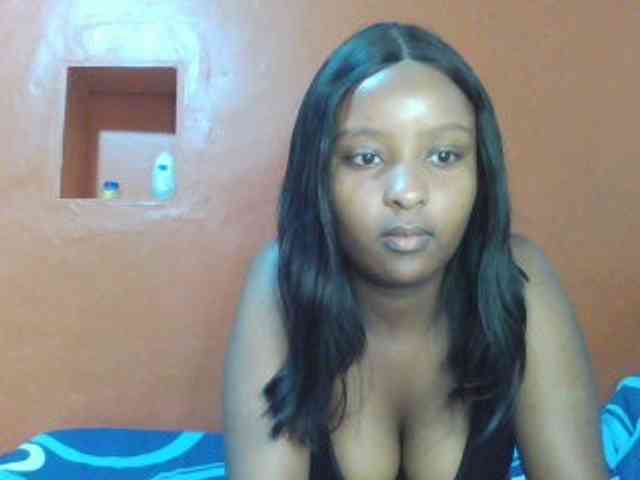 Shafcy Live Webcam on BongaCams