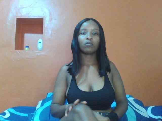 Shafcy Live Webcam on BongaCams