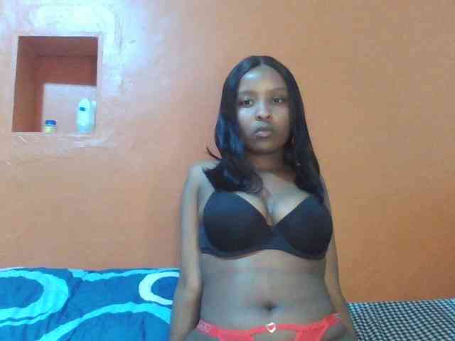 Shafcy Live Webcam on BongaCams