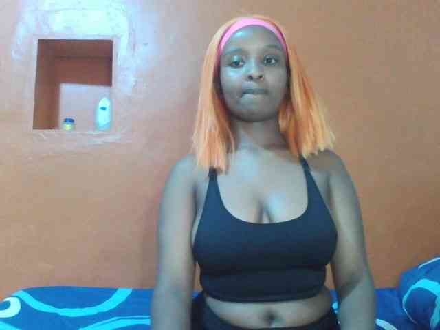 Shafcy Live Webcam on BongaCams