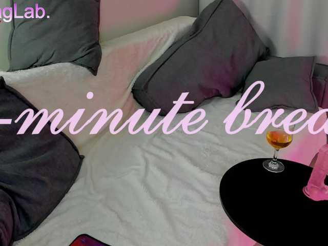 cybershawty's BongaCams show and profile