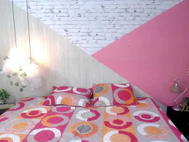 becky-lynch102's BongaCams show and profile