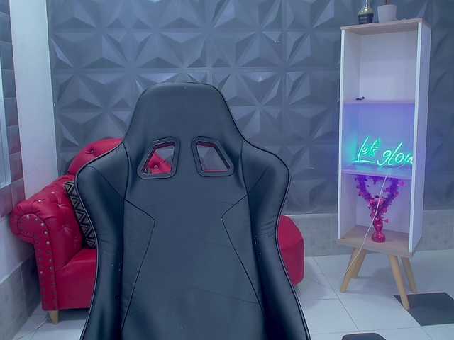 becky-lynch102 Profile Image