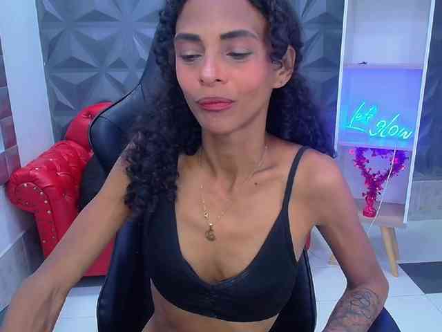 becky-lynch102 webcam