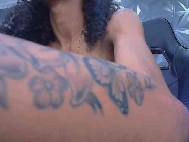 becky-lynch102 webcam