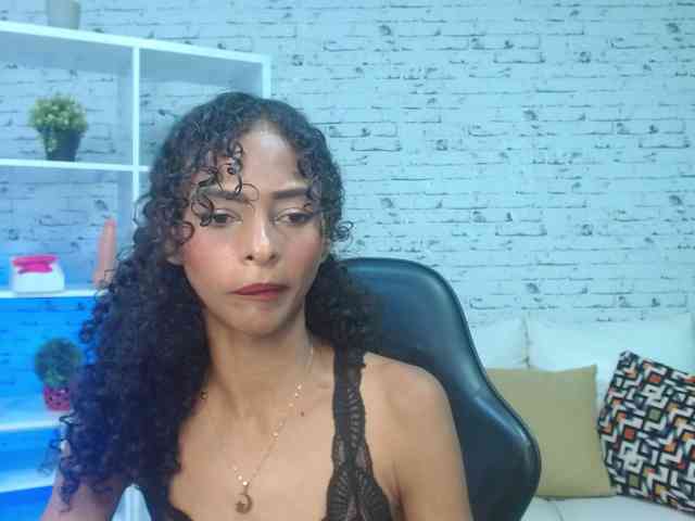 becky-lynch102 webcam