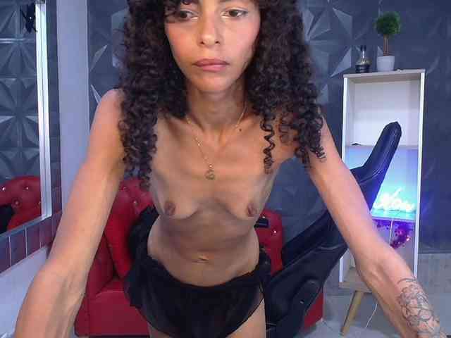 becky-lynch102 Live Webcam on BongaCams