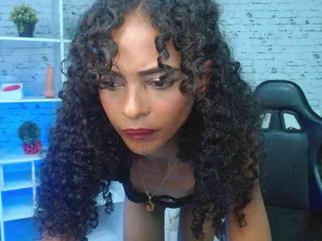 becky-lynch102 webcam