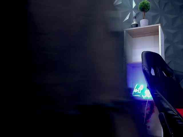 becky-lynch102 webcam