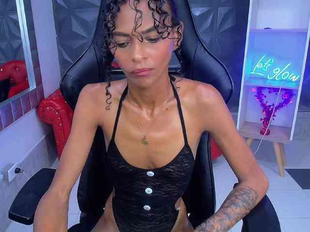 becky-lynch102 webcam