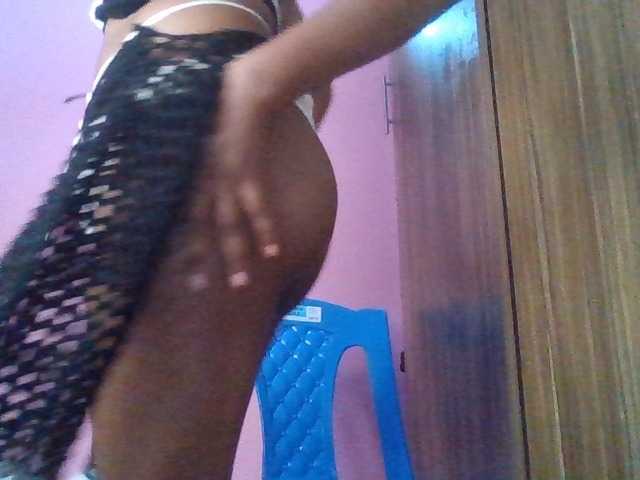 SweetIvey from BongaCams