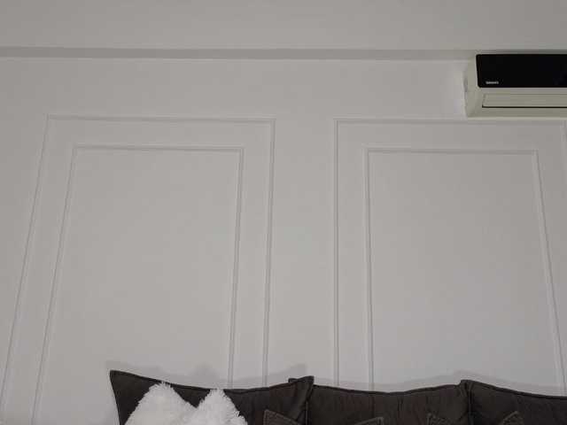 Ladycharm93's BongaCams show and profile