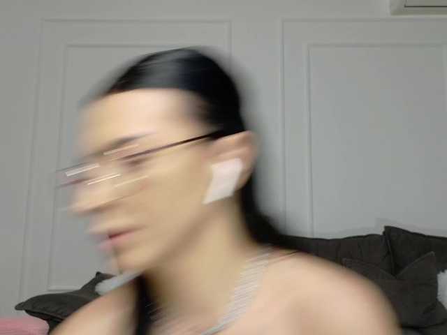 Ladycharm93 live cam profile