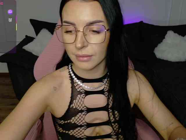 Ladycharm93 webcam