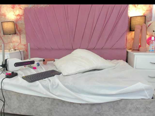 Wondrekloe's BongaCams show and profile