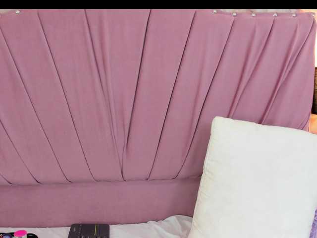 Wondrekloe's BongaCams show and profile