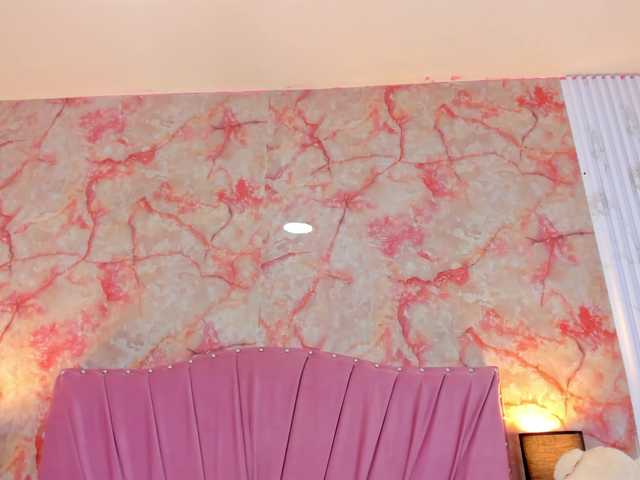 Wondrekloe's BongaCams show and profile