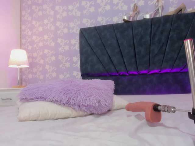 Wondrekloe's BongaCams show and profile