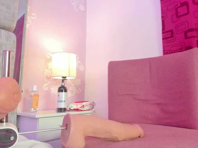 Wondrekloe's BongaCams show and profile