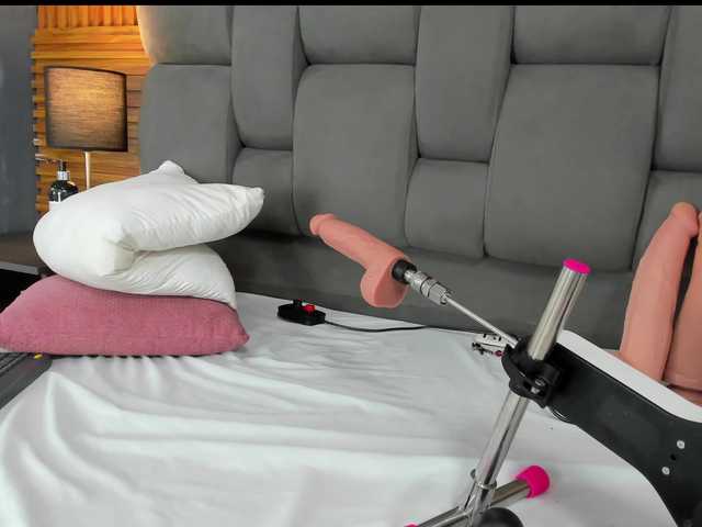 Wondrekloe's BongaCams show and profile