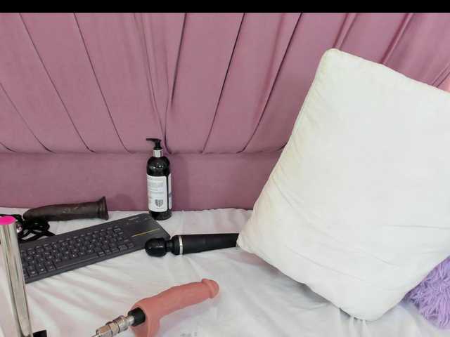 Wondrekloe's BongaCams show and profile