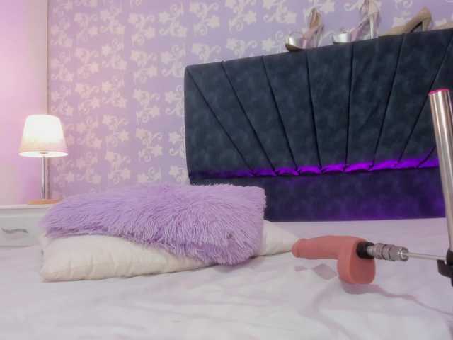 Wondrekloe's BongaCams show and profile