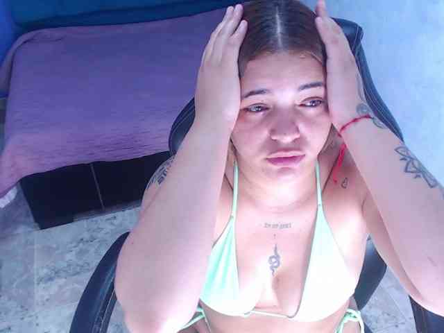 asimonapaezcm webcam