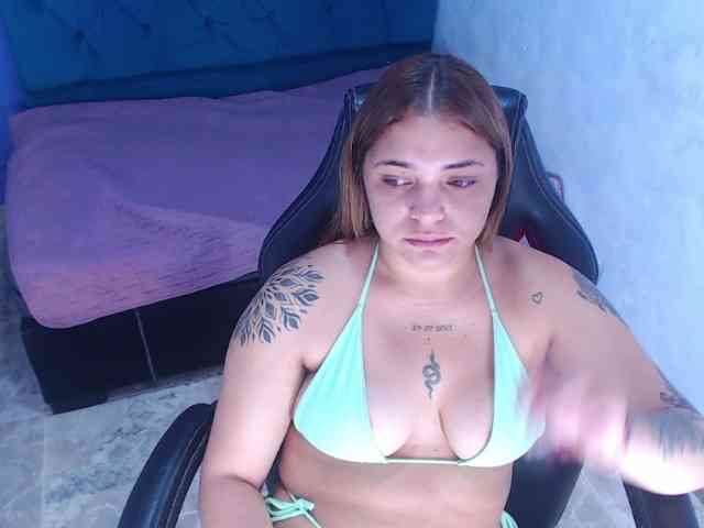 asimonapaezcm webcam