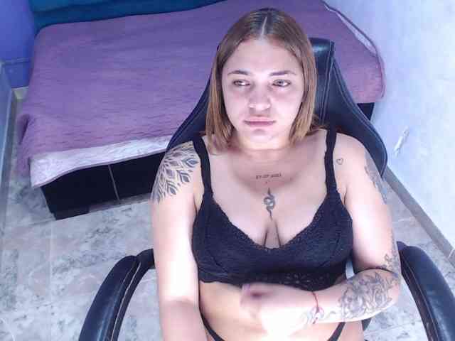 asimonapaezcm webcam