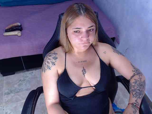 asimonapaezcm webcam