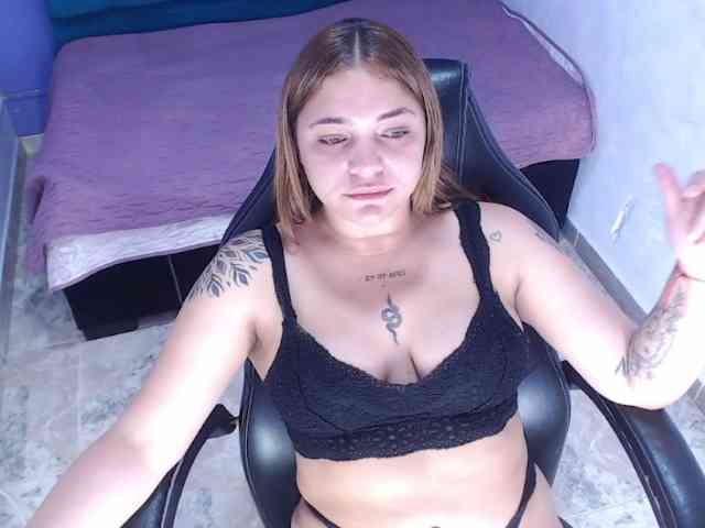 asimonapaezcm webcam