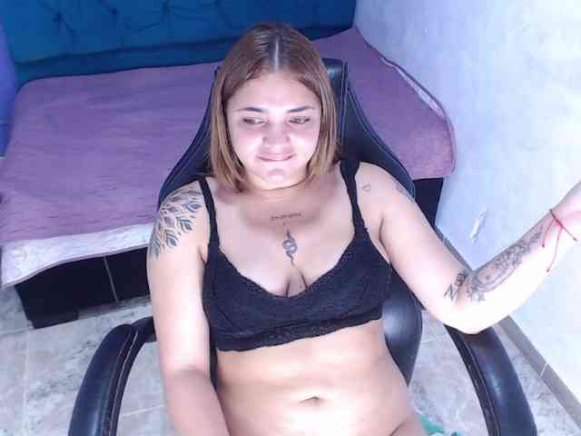 asimonapaezcm webcam