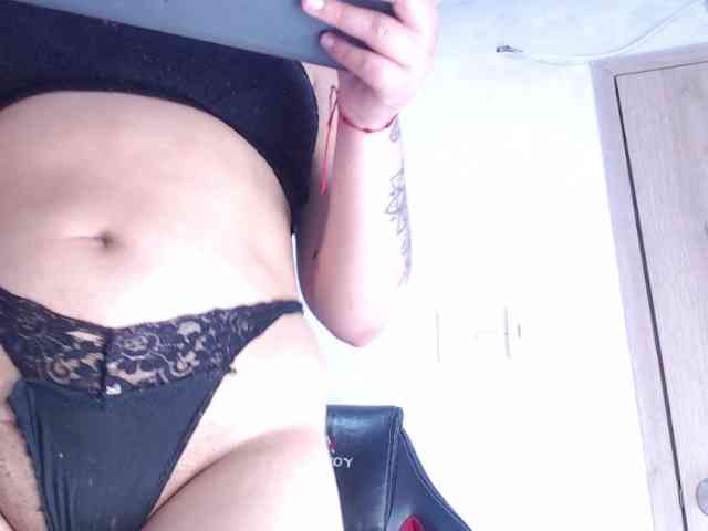 asimonapaezcm webcam