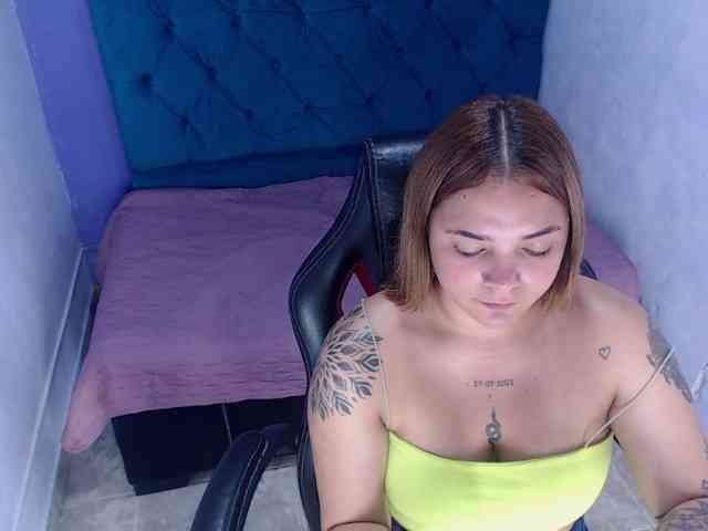 asimonapaezcm webcam