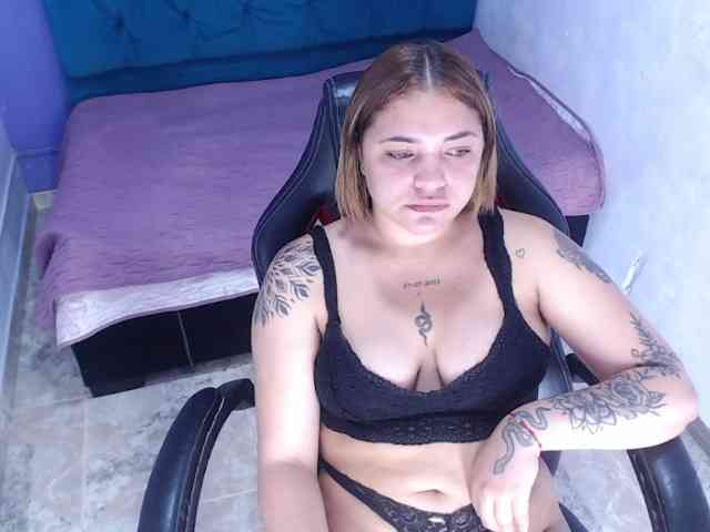 asimonapaezcm webcam