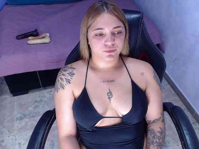 asimonapaezcm webcam