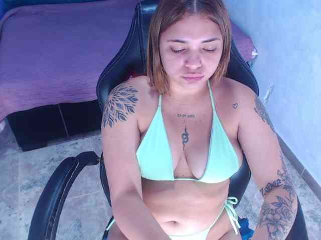 asimonapaezcm webcam