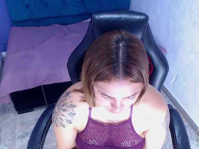 asimonapaezcm webcam