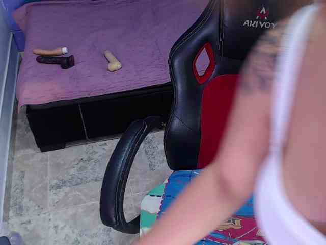 asimonapaezcm webcam