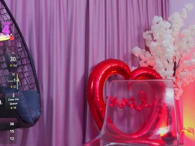 Jhoselline's BongaCams show and profile