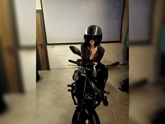 Fox-mia from BongaCams is Freechat