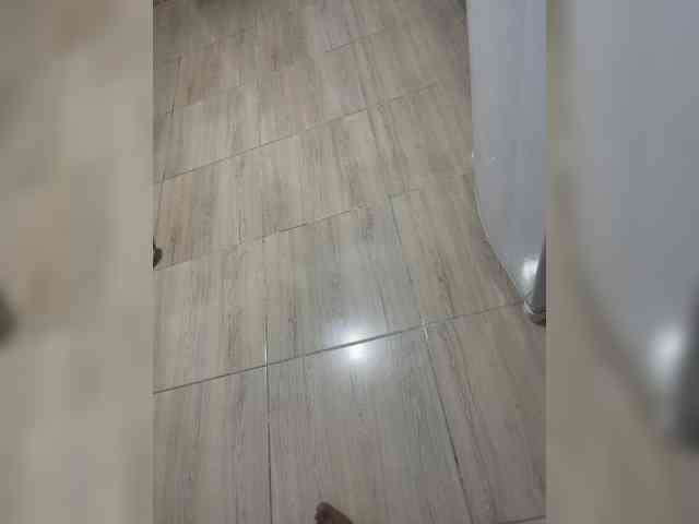 Cale33 Live Webcam on BongaCams