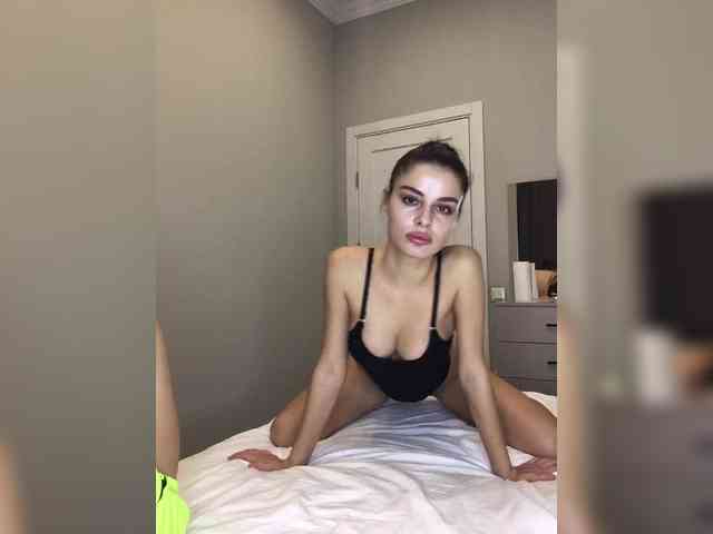 AlexhabAlinaa webcam