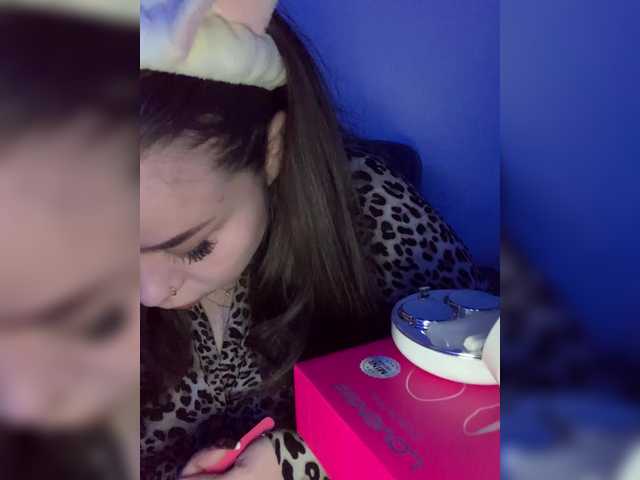 Alex-assa's BongaCams show and profile