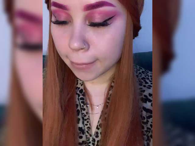 le modèle Alex-assa est en webcam porno dans un show sur le site bongacams, il possède les tags suivants: White/Caucasian,Redhead,Shaved