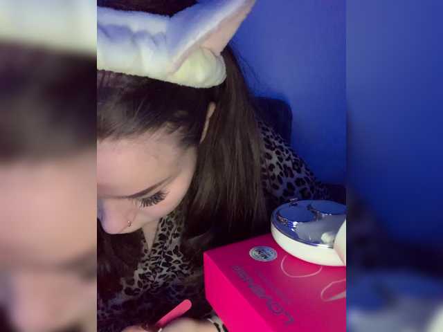 Alex-assa's BongaCams show and profile