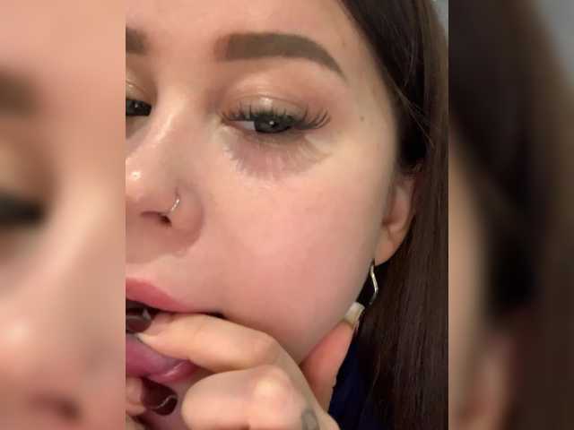 Alex-assa's BongaCams show and profile